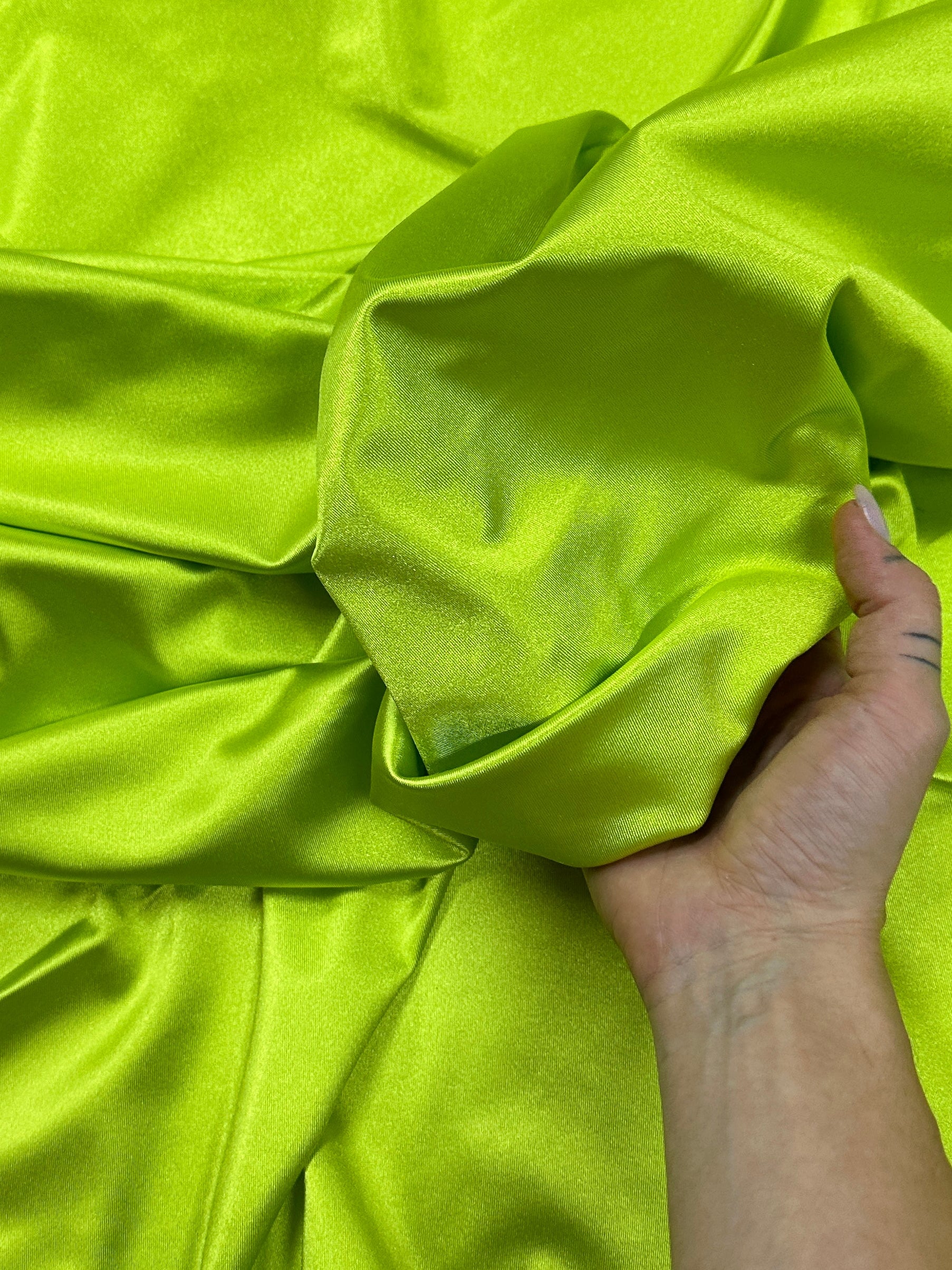 lime green nylon spandex, dark green nylon spandex, light green spandex, emrald green nylon spandex, khaki green shiny nylon spandex for woman, shiny nylon for bride, spandex for swim wear, premium spandex, spandex on sale, low price spandex