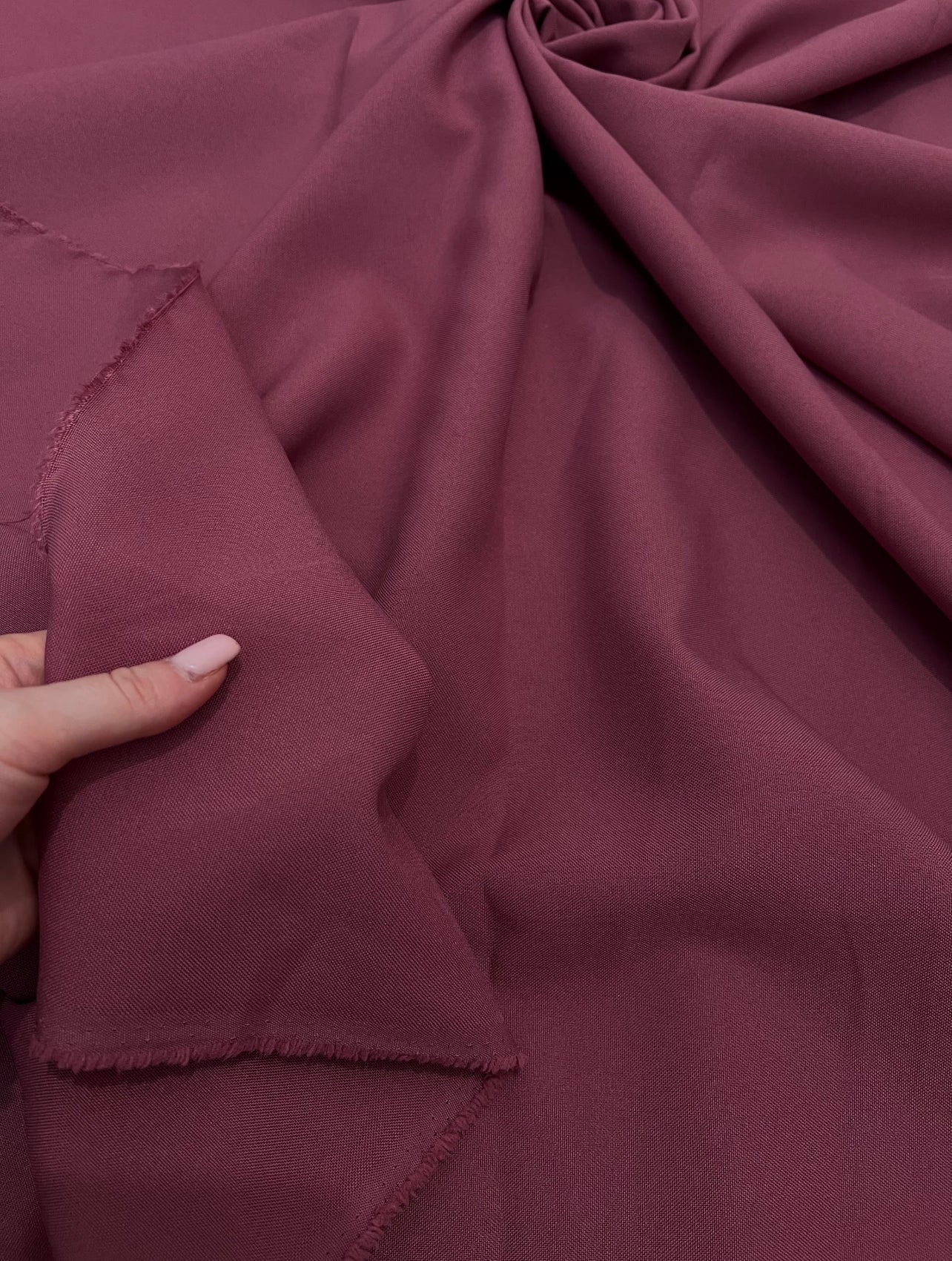 mauve poplin, maroon poplin, light red poplin, dark pink poplin, poplin fabric for woman, poplin fabric for bride, poplin fabric on sale, poplin fabric on discount, premium poplin fabric, cheap poplin fabric