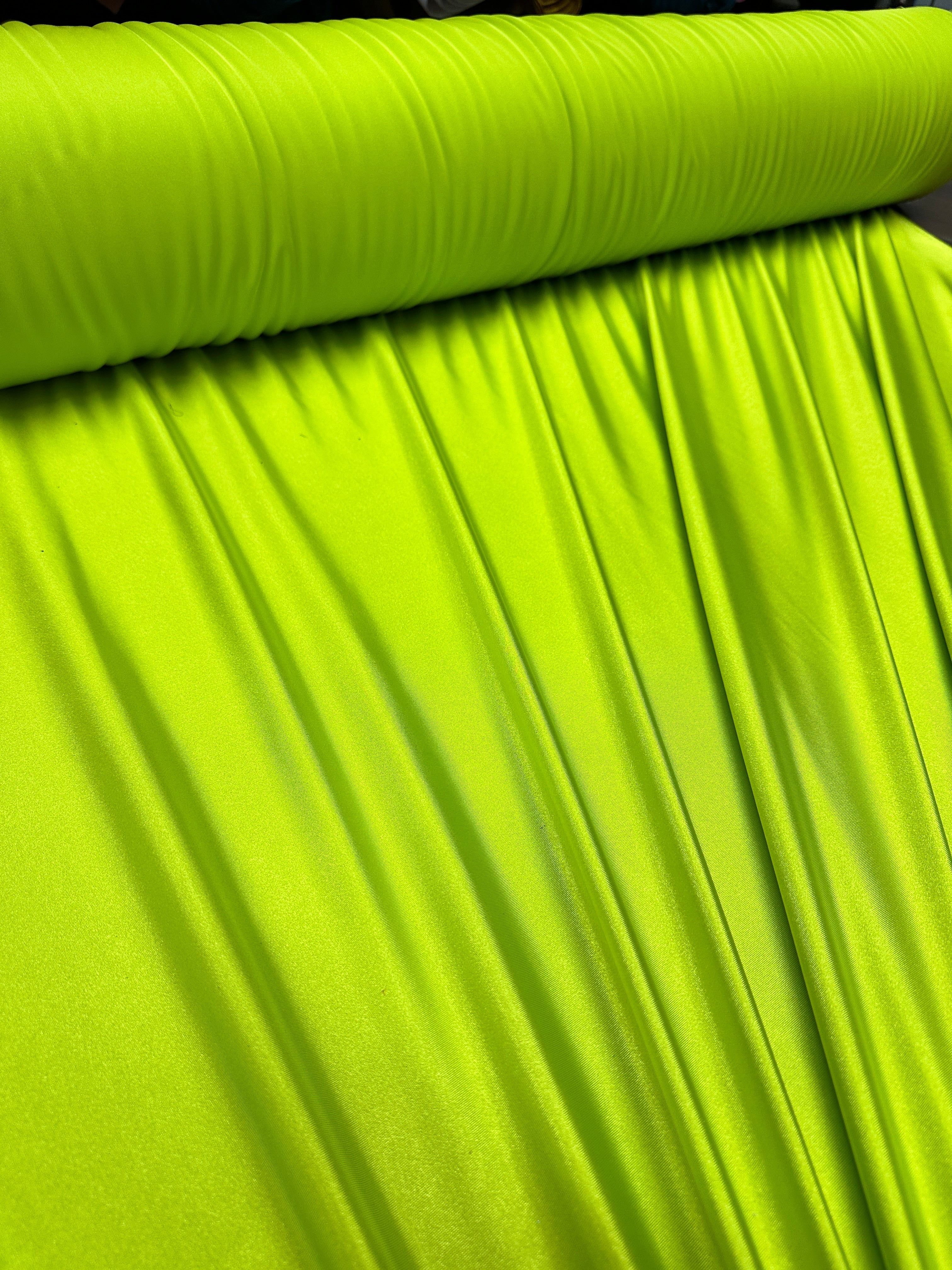 lime green nylon spandex, dark green nylon spandex, light green spandex, emrald green nylon spandex, khaki green shiny nylon spandex for woman, shiny nylon for bride, spandex for swim wear, premium spandex, spandex on sale, low price spandex