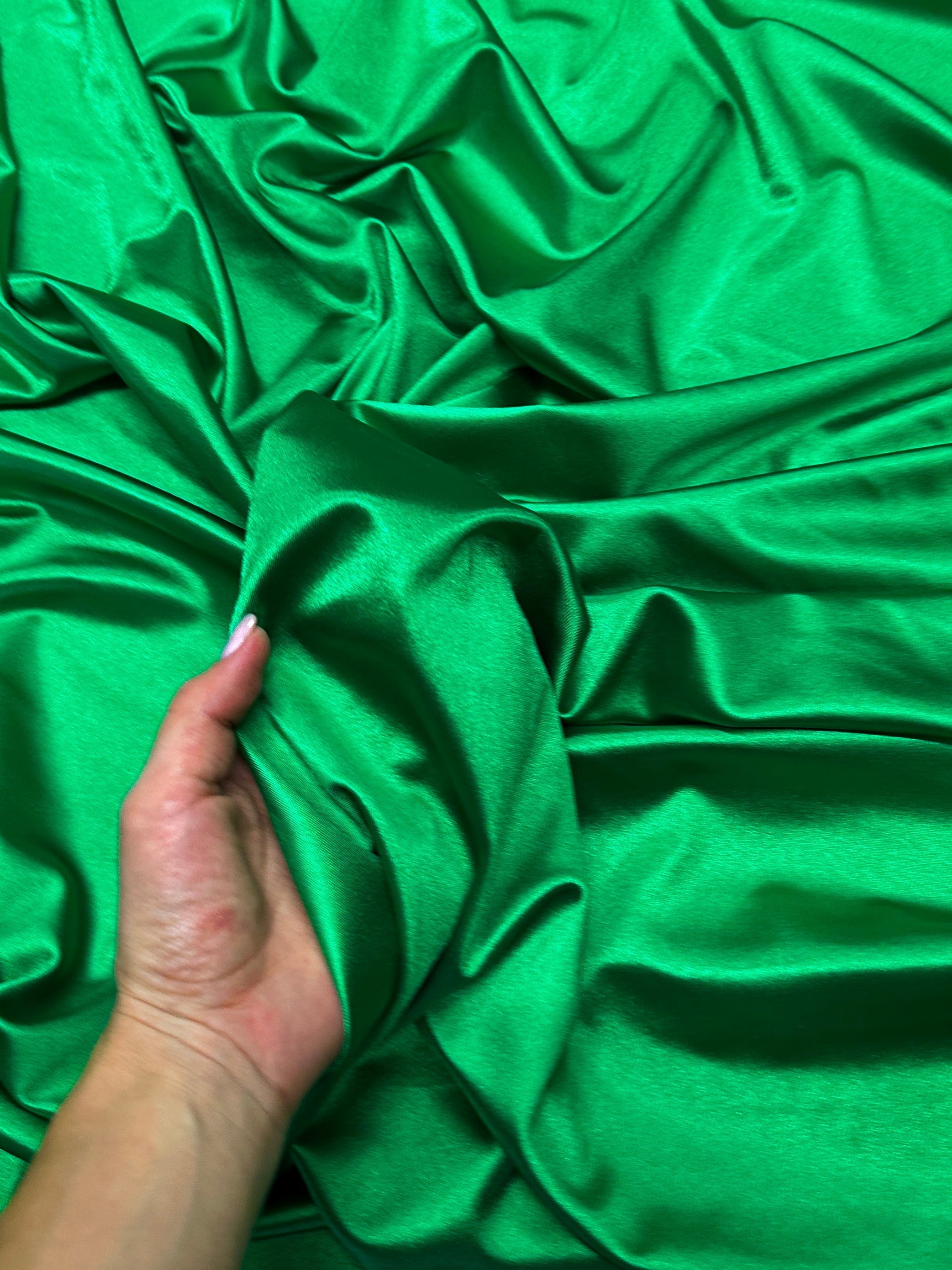 emrald green nylon spandex, dark green nylon spandex, light green spandex, lime green nylon spandex, khaki green shiny nylon spandex for woman, shiny nylon for bride, spandex for swim wear, premium spandex, spandex on sale, low price spandex