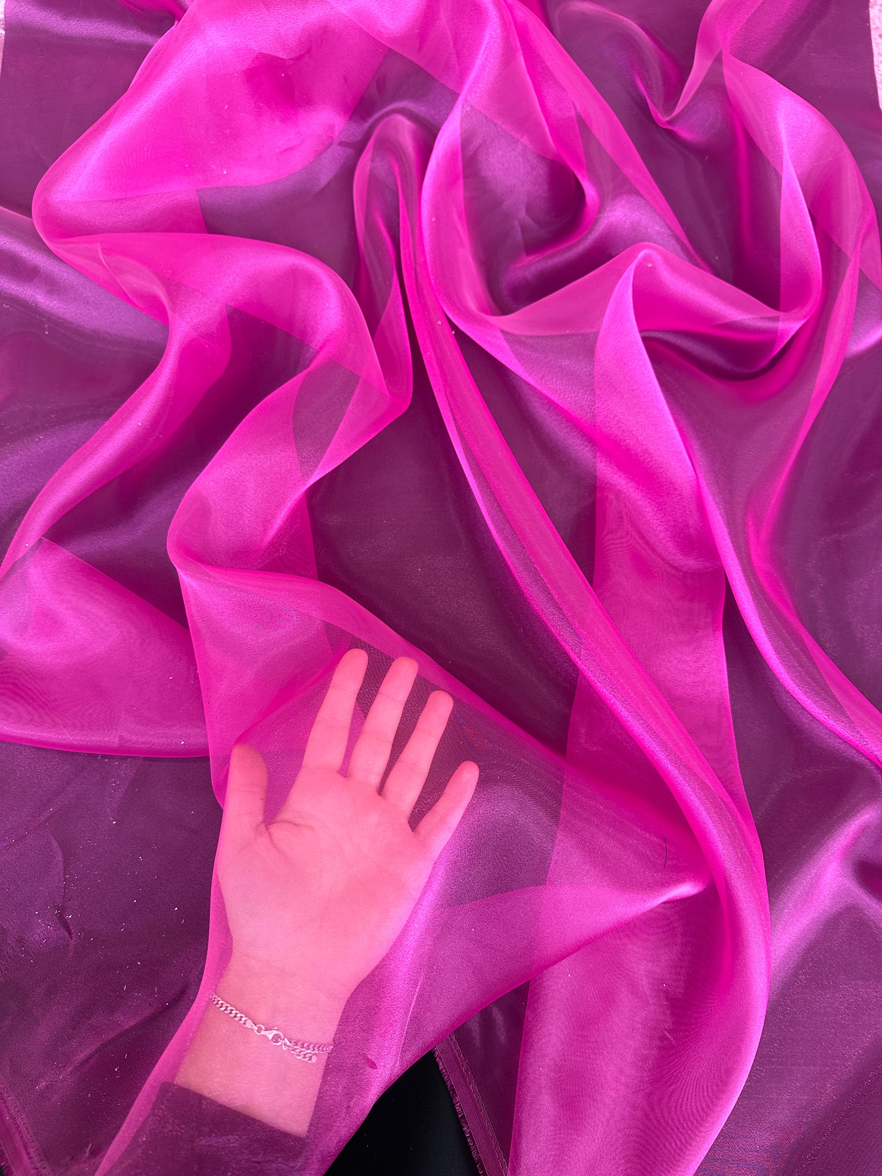 fuchsia organza, fuchsia organza for woman, bridal organza in fuchsia color, pink organza, light pink organza, rose pink organza, bese quality organza, buy organza online, organza in low price, organza on sale