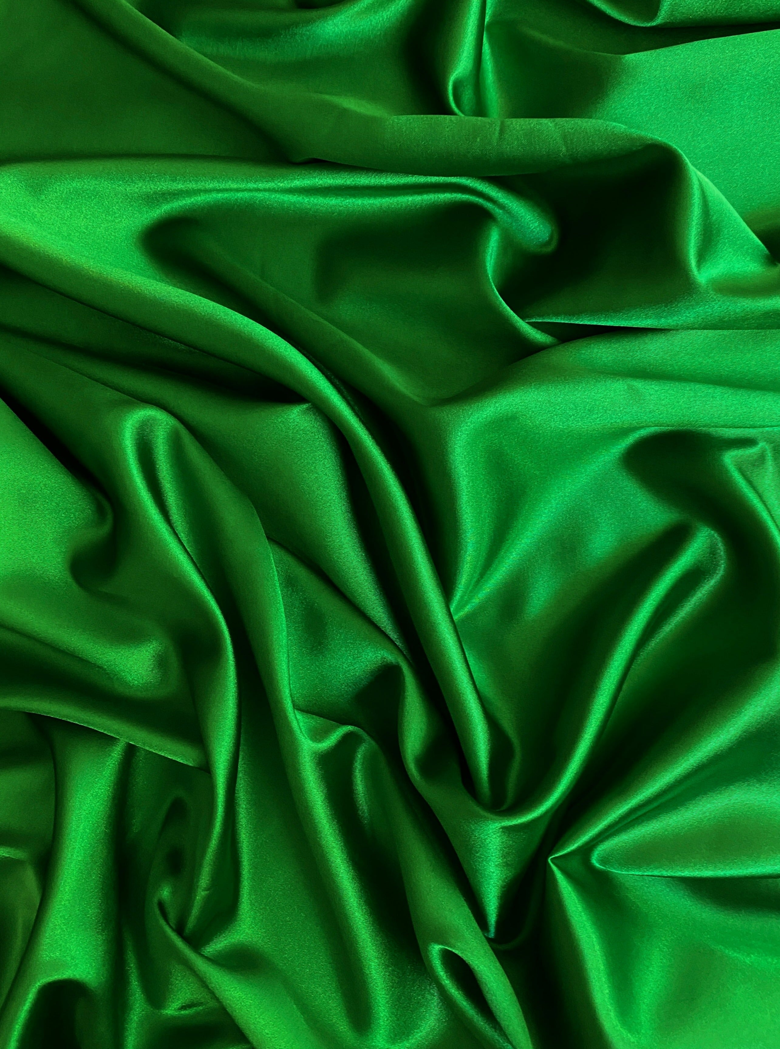 emerald green kelly green
