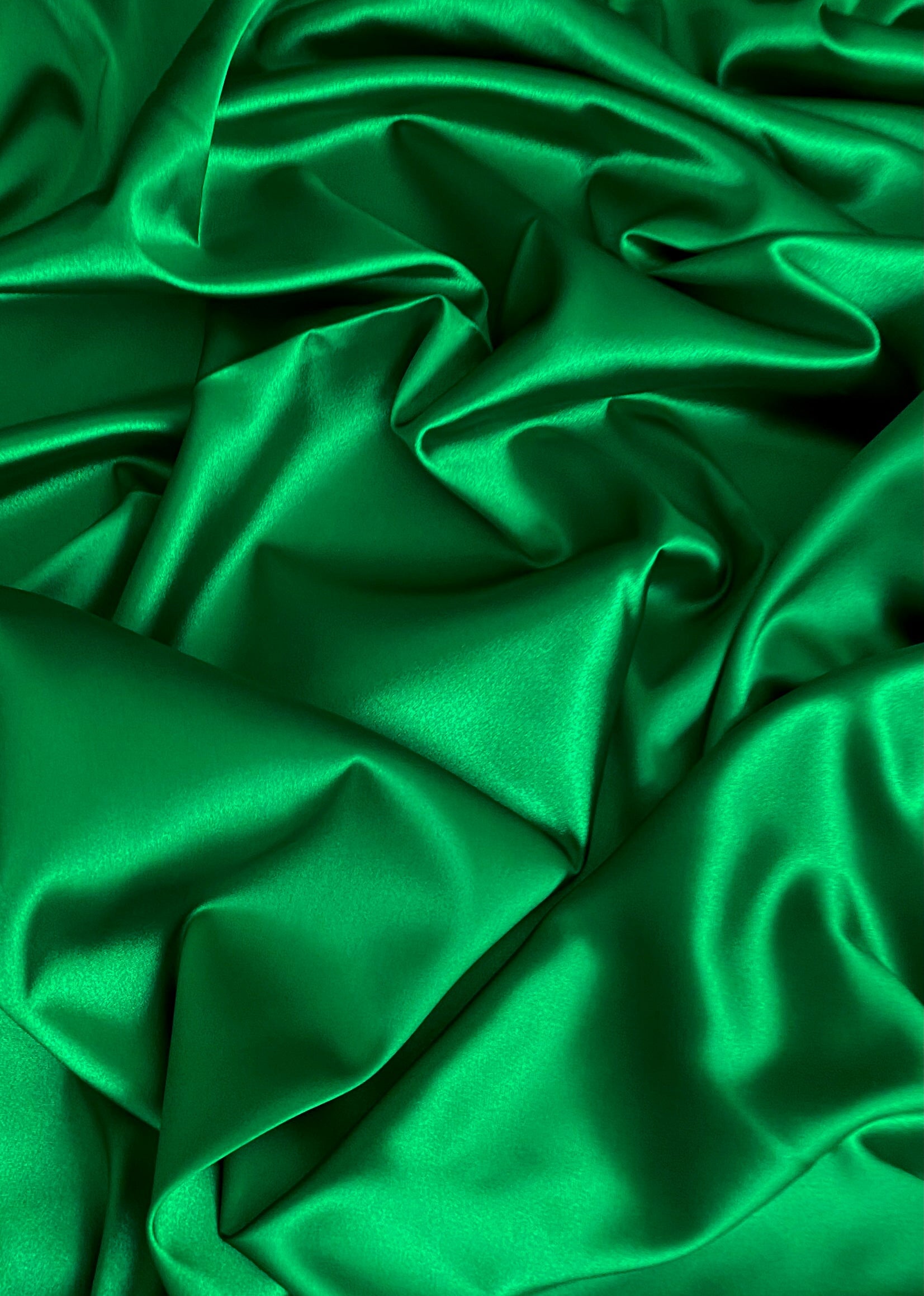 kelly green silk, bright green silk fabric, kelly green satin fabric, emerald green satin, emerald green silk, silk for dress green, silk for woman green