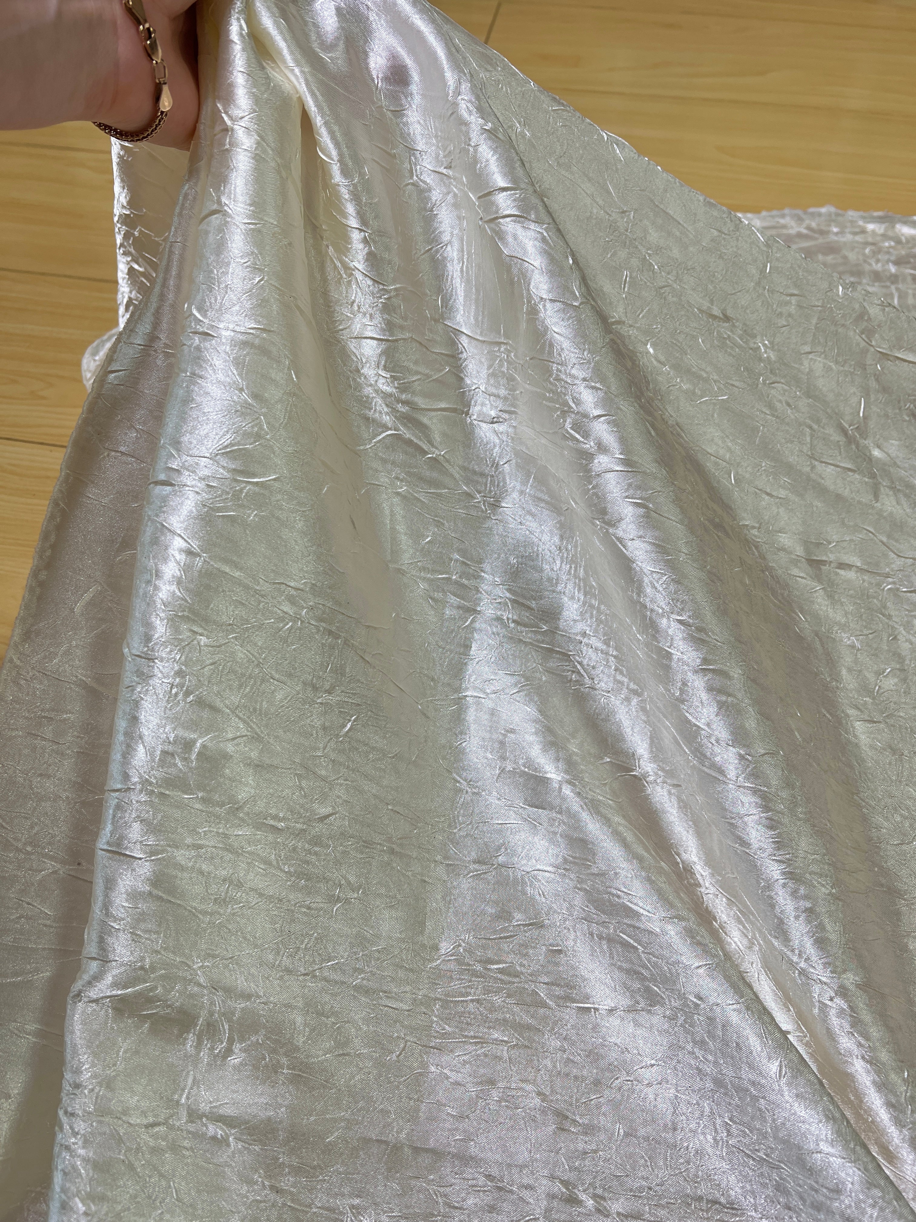 Ivory Crinkle Satin Fabric, Crushed Silk Fabric by yard, Eggshell Crinkle silk charmeuse, Bridal Satin Medium Weight, Satin for gown, Shiny Satin, satin for woman, silky satin, stretch satin, off white satin, kikitextile satin, cheap satin, satin in low price, buy satin online, discounted satin