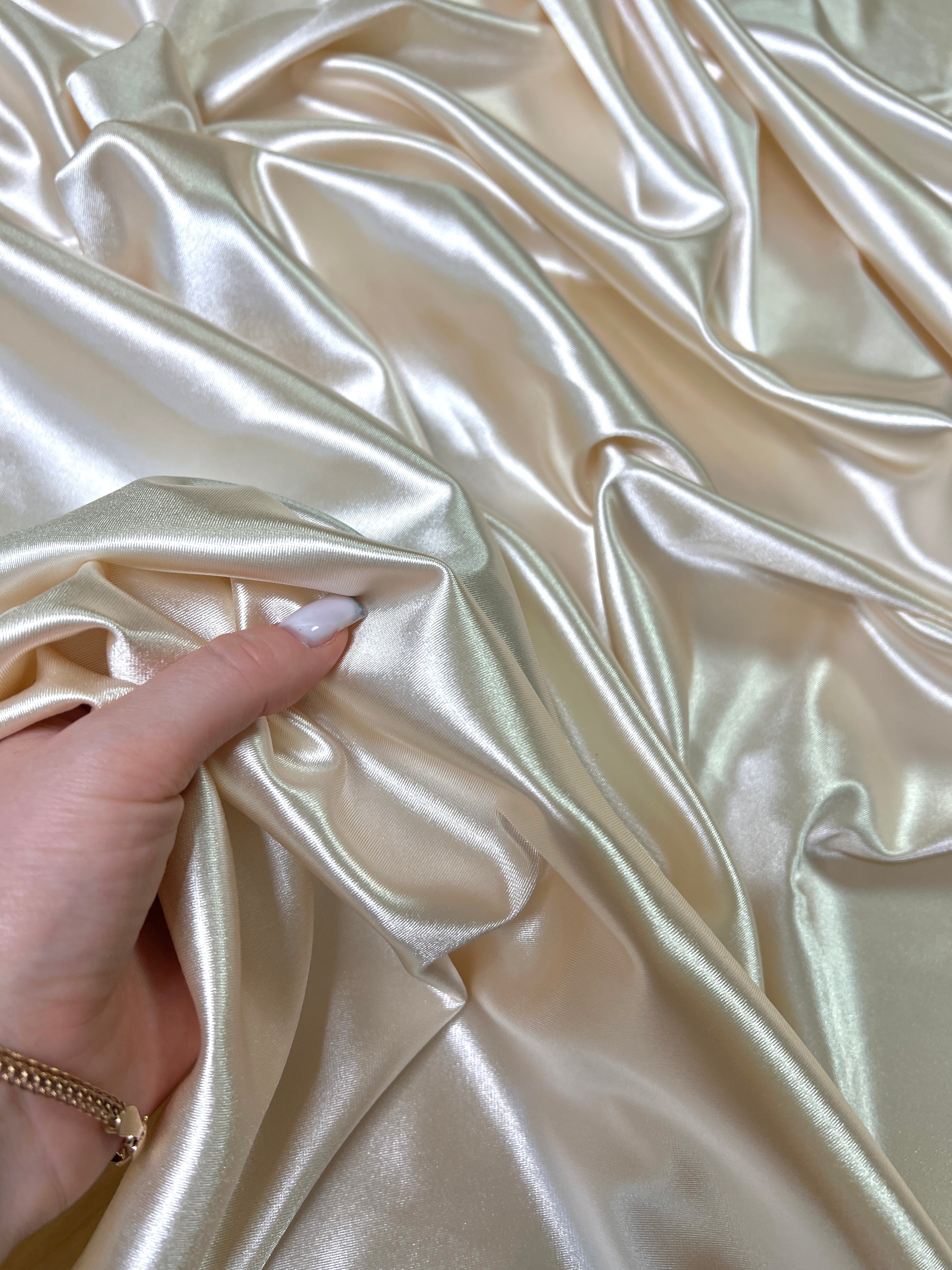 ivory shiny spandex, ivory stretch spandex, ivory shiny spandex for woman, ivory shiny spandex for bride, spandex for swim wear, premium spandex, spandex on sale, low price spandex, buy spandex online, cheap spandex