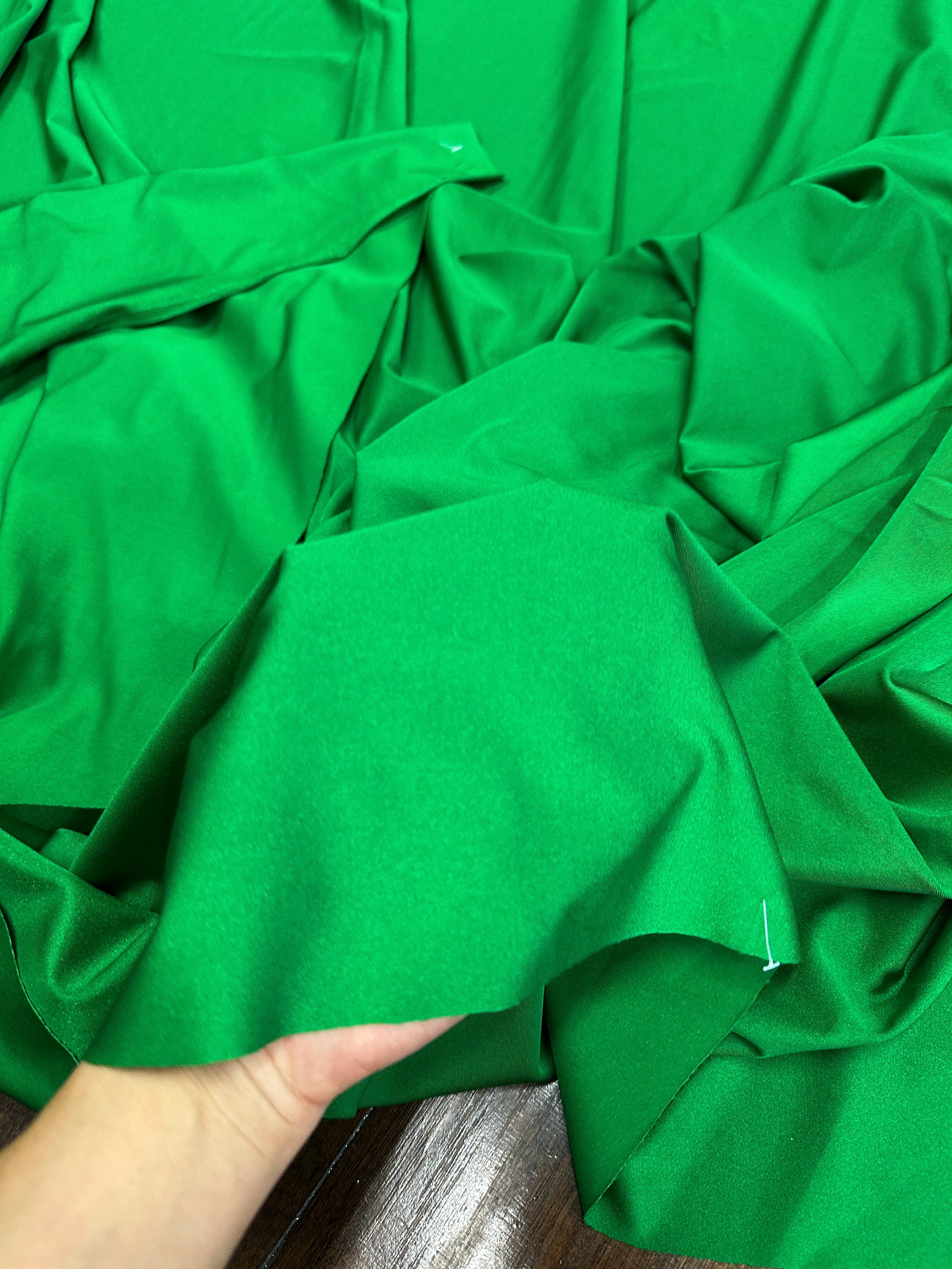 kelly green yoga spandex, light green yoga spandex, green yoga spandex, yoga spandex for woman, yoga spandex for bride, yoga spandex on discount, yoga spandex on sale, premium yoga spandex, buy yoga spandex online, kiki textile yoga spandex