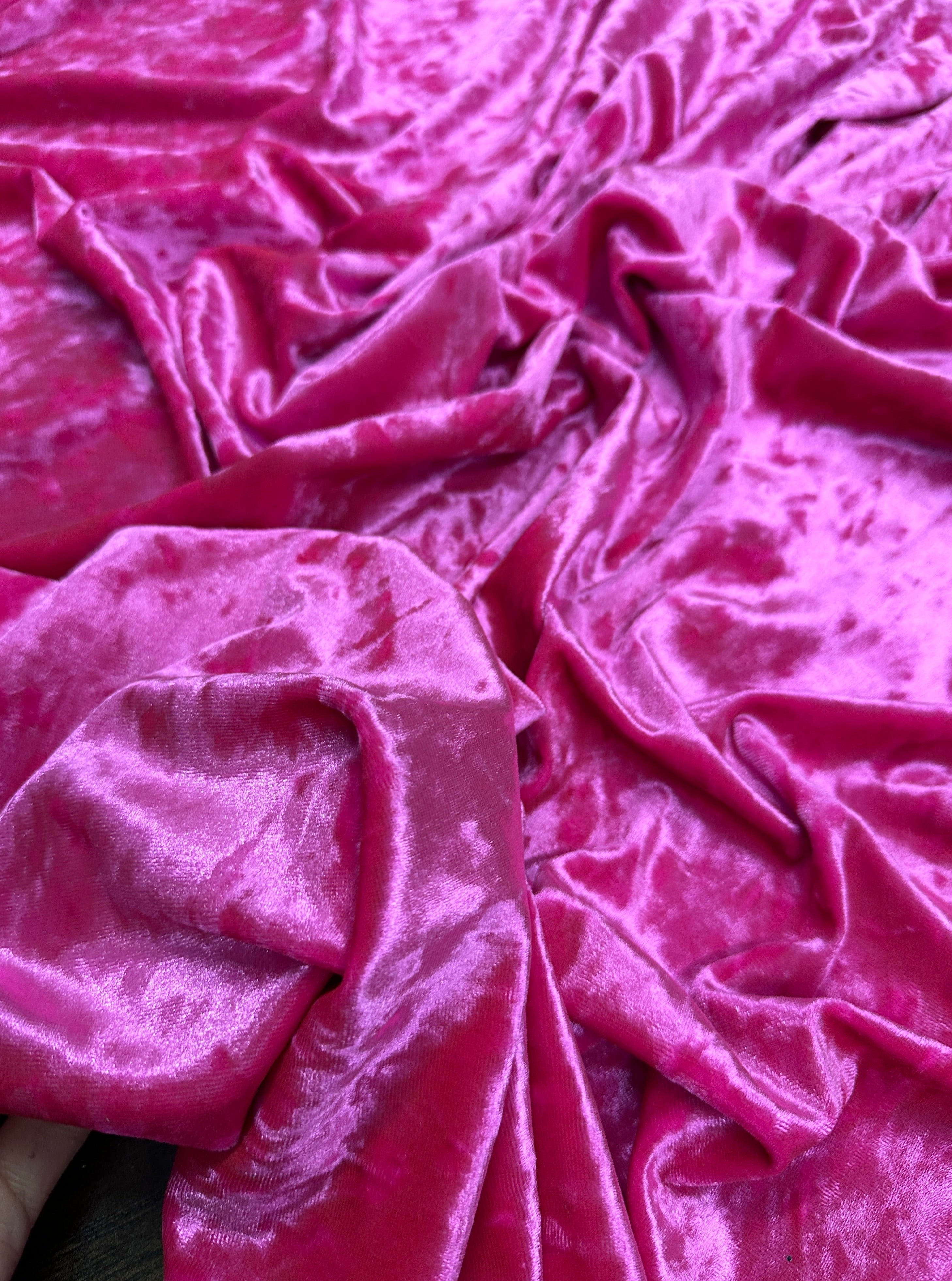 Pink Stretch Crushed Velvet – KikiTextiles