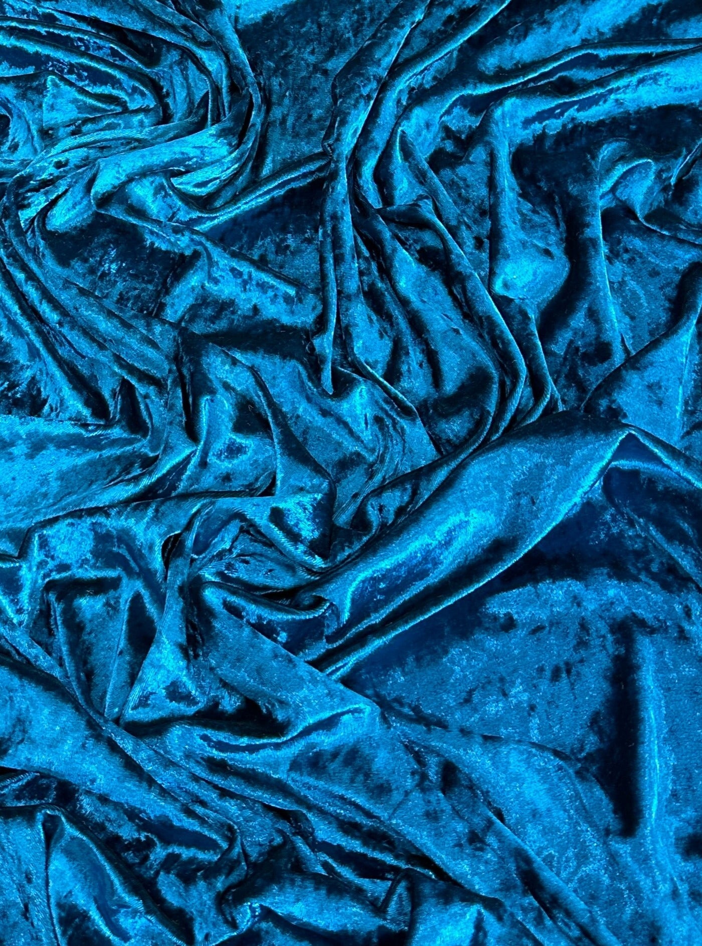 teal blue crushed velvet, teal blue shinny velvet, velvet for woman, kikitextile velvet, shinny blue velvet, dark blue velvet, sparkle blue velvet, ocean blue velvet, velvet for woman, velvet for bride, premium velvet, cheap velvet, velvet on discount, velvet on sale