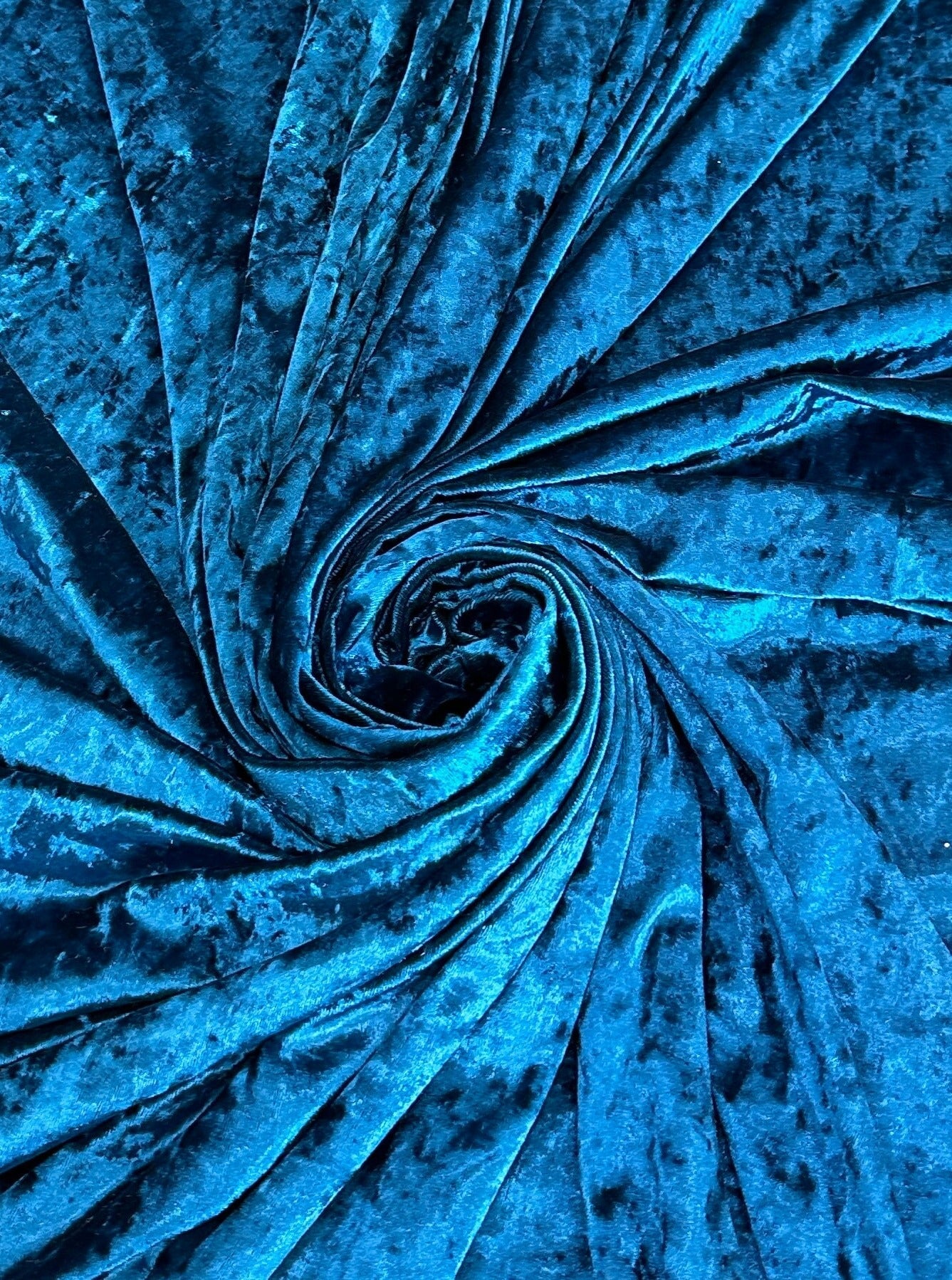 teal blue crushed velvet, teal blue shinny velvet, velvet for woman, kikitextile velvet, shinny blue velvet, dark blue velvet, sparkle blue velvet, ocean blue velvet, velvet for woman, velvet for bride, premium velvet, cheap velvet, velvet on discount, velvet on sale