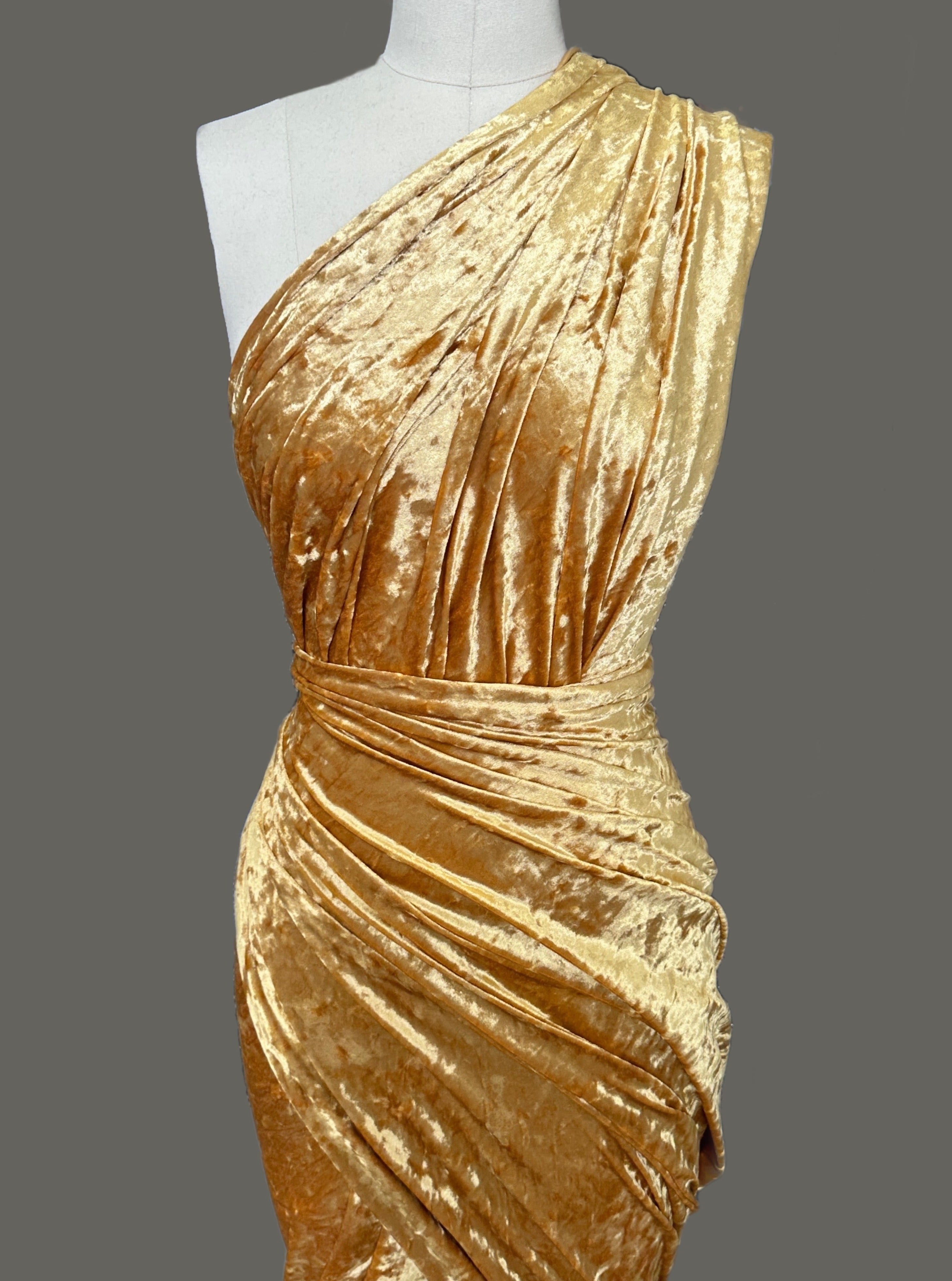 gold crushed velvet, dusty gold crushed velvet, champagne crushed velvet, light gold velvet, dark gold for woman, dark yellow velvet, kikitextile velvet, velvet for woman, velvet for bride, velvet los angelos, premium velvet, buy velvet online, velvet on discount, velvet on sale