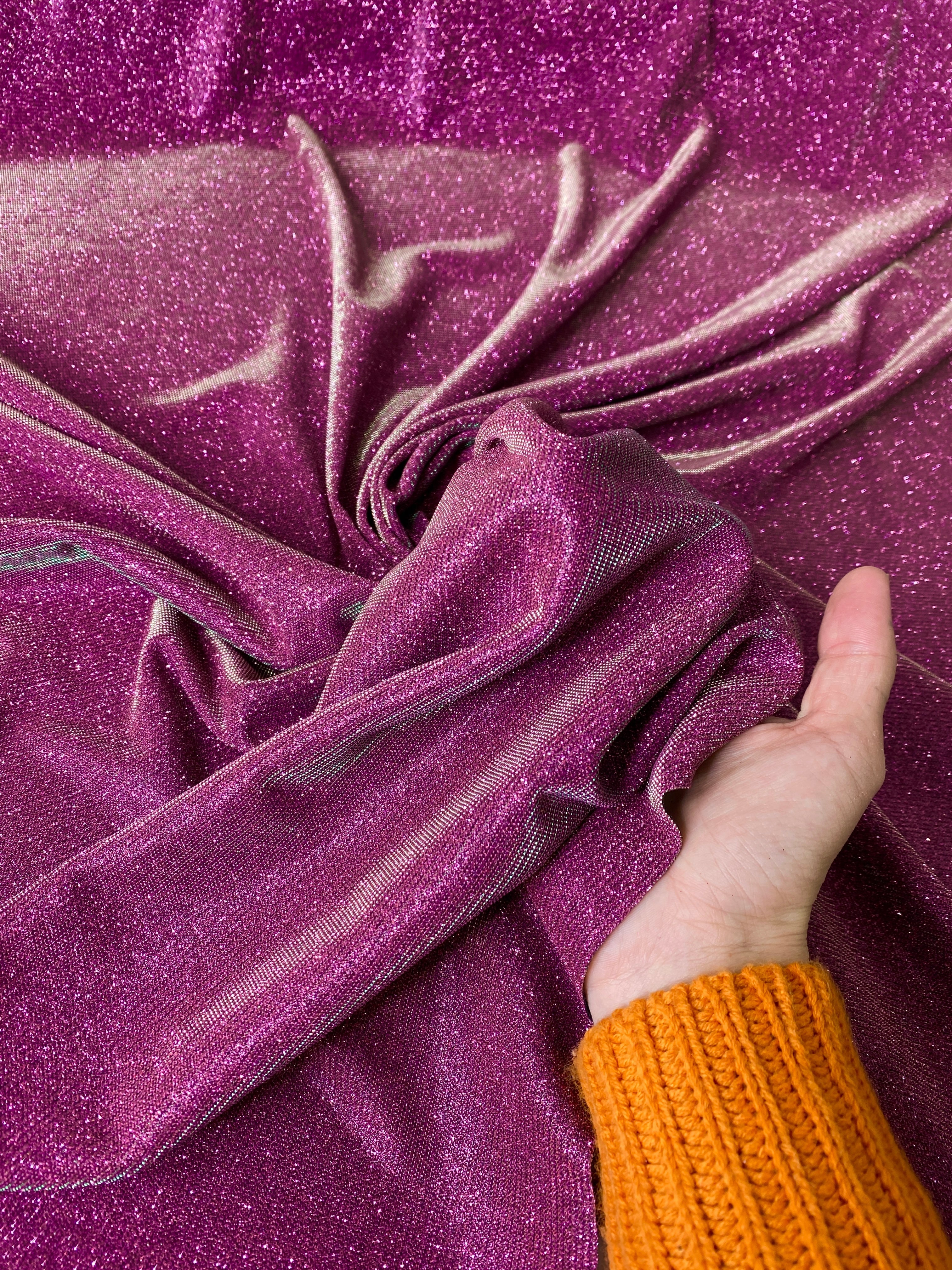 pink lurex, light pink lurex, dark pink lurex, fuchsia lurex, rose pink lurex, metallic lurex for woman, party wear metallic lurex, shiny lurex, metallic lurex for bride, lurex on discount, lurex on sale, buy metallic lurex online