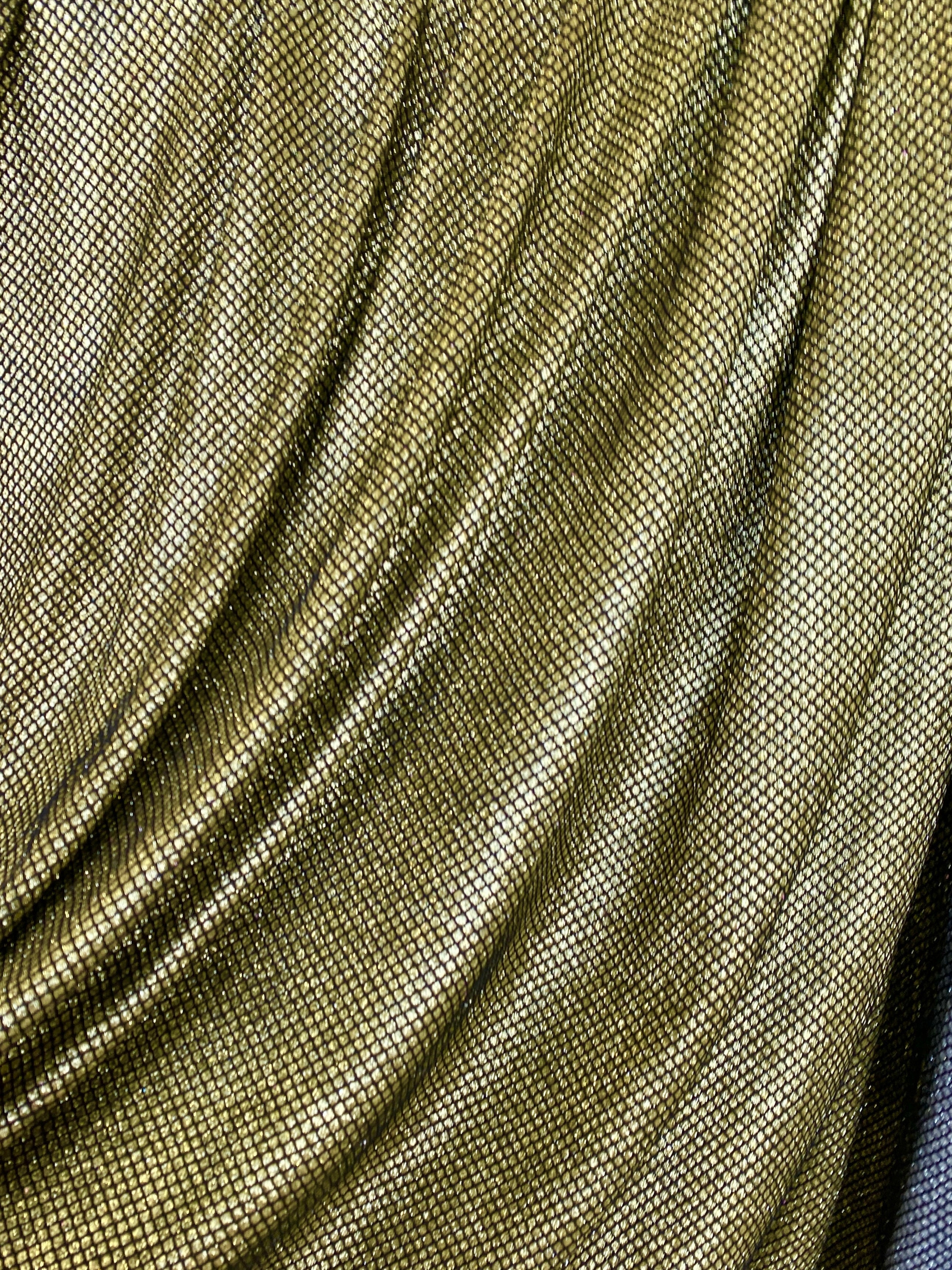 gold metallic lurex, gold sparkly fabric, gold metallic fabric, gold glitter fabric, gold glitter lurex, gold shimmer fabric, gold shiny fabric, lurex for woman, party wear lurex, shiny lurex, lurex for bride, lurex on discount, lurex on sale, buy lurex online